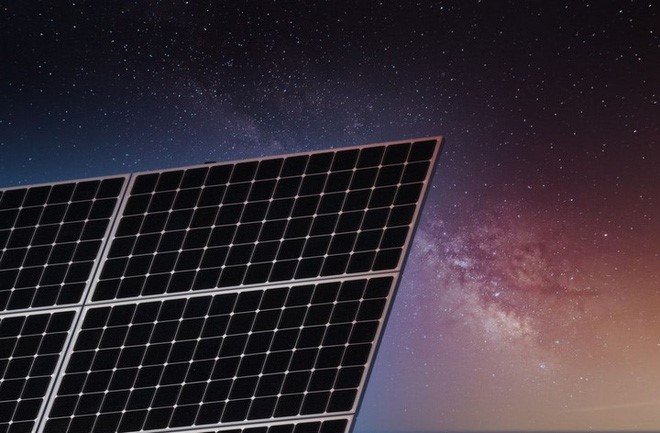 Hệ thống điện mặt trời có hoạt động vào buổi tối không?